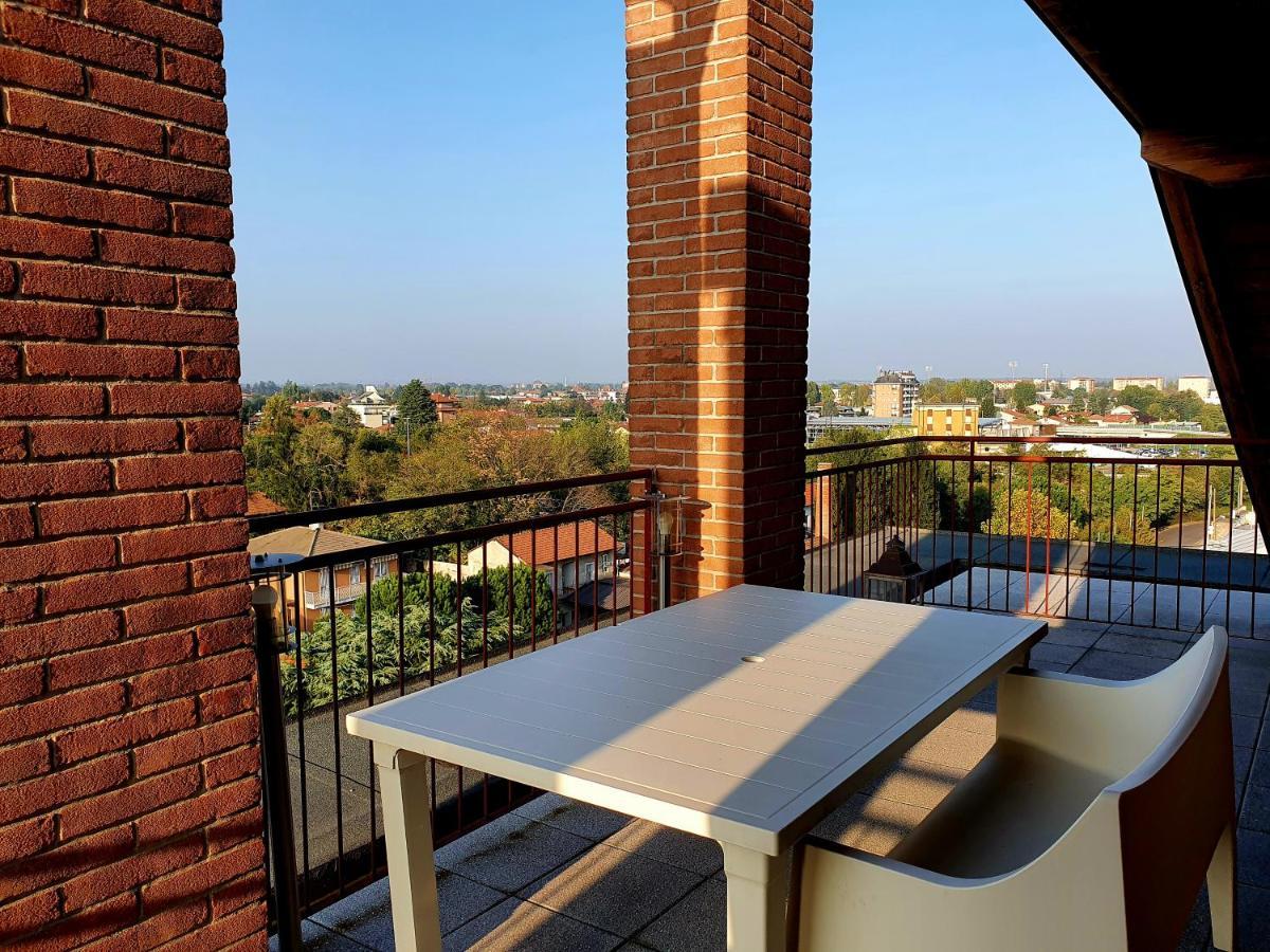 Penthouse - Skyline View Apartment Busto Arsizio